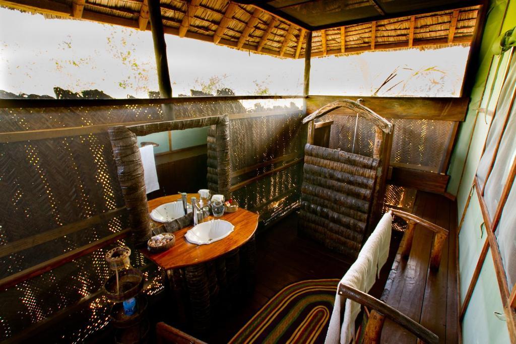 Simply Saadani Camp, A Tent With A View Safaris Mkwaja 외부 사진